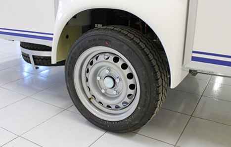 remorque ambulante commerçant avec roue de secours