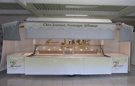 bâche de protection anti soleil remorque commerçant